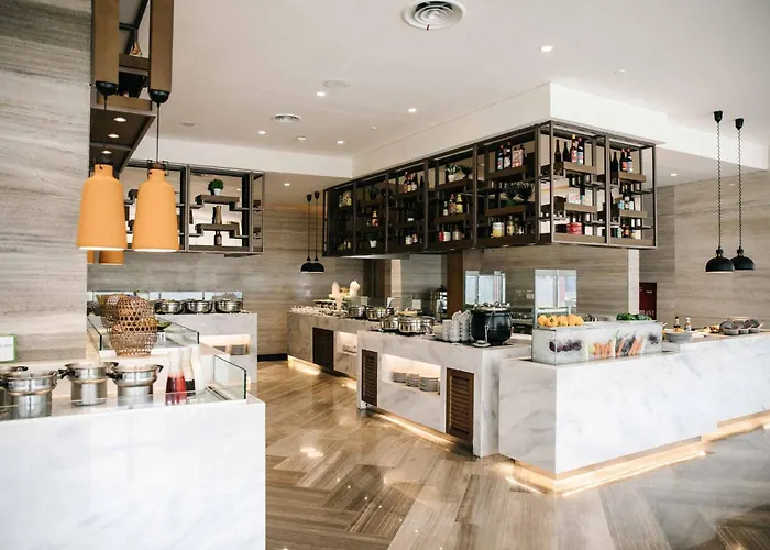 Holiday Inn & Suites Jakarta Gajah Mada By Ihg